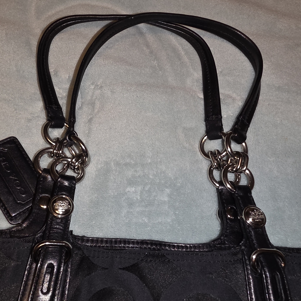 Coach Black Signature Shoulder Bag - Picture 13 of 16
